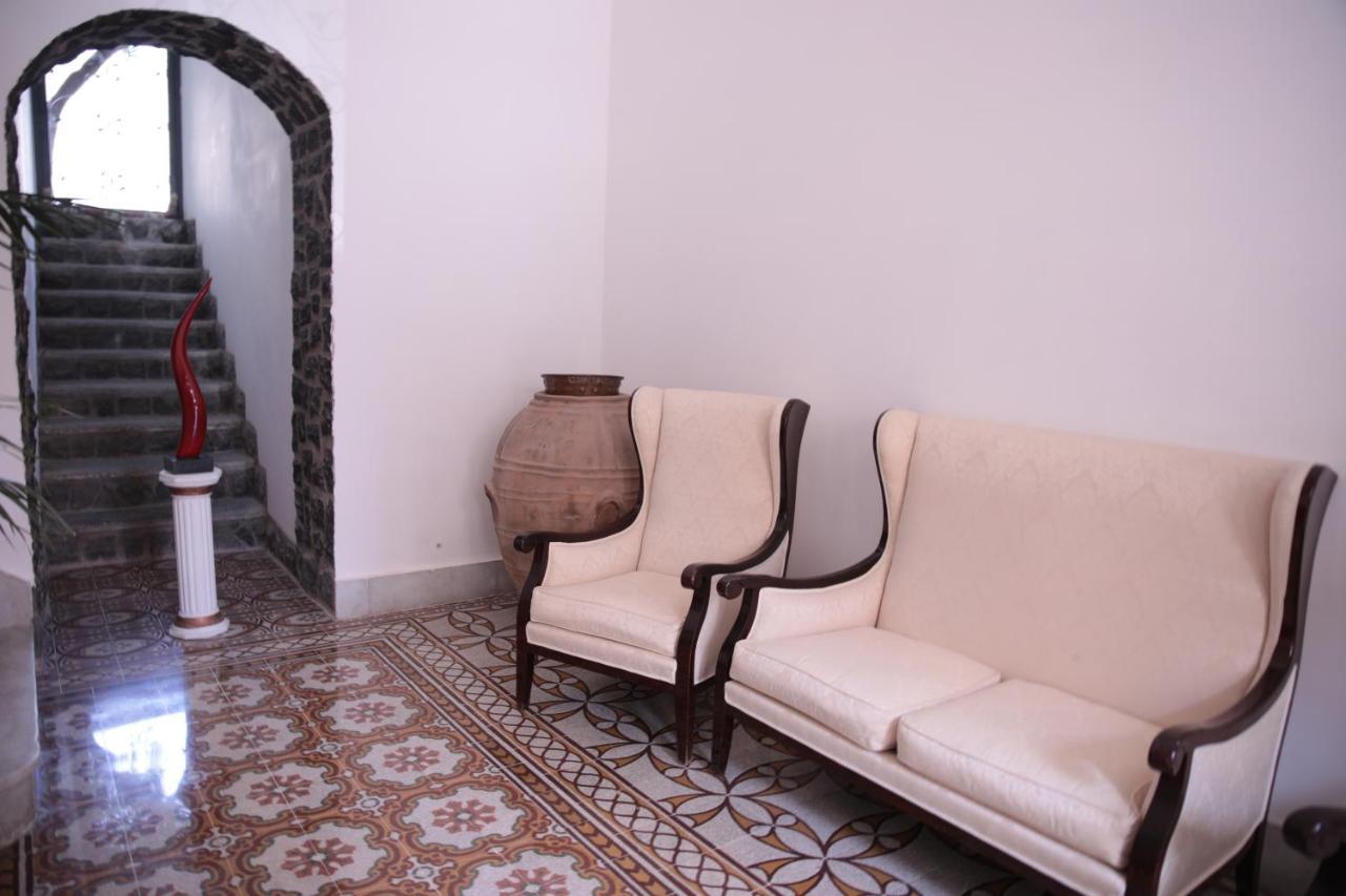 לינה וארוחת בוקר Terzigno Palazzo Caracciolo Del Sole מראה חיצוני תמונה