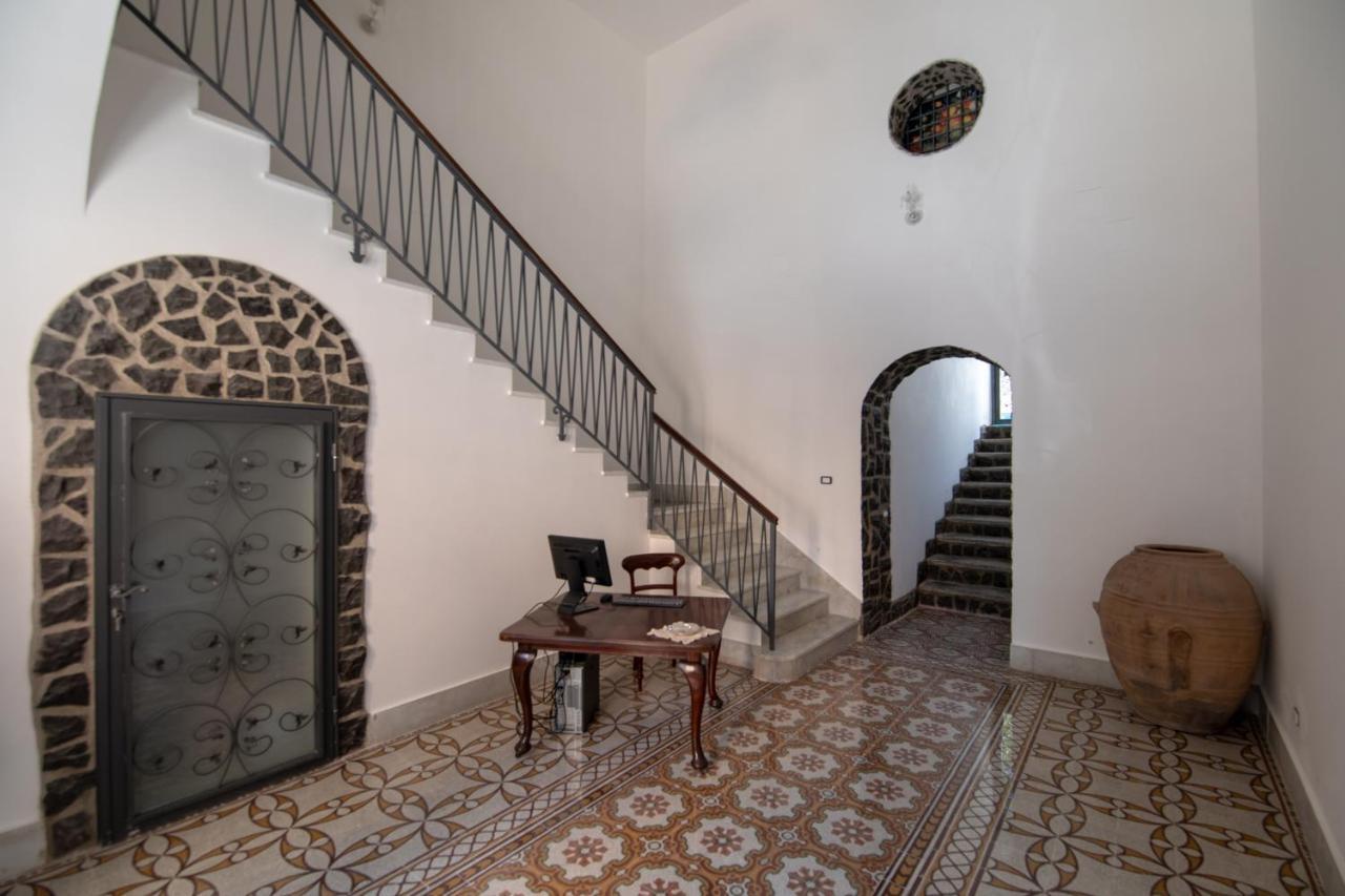 לינה וארוחת בוקר Terzigno Palazzo Caracciolo Del Sole מראה חיצוני תמונה